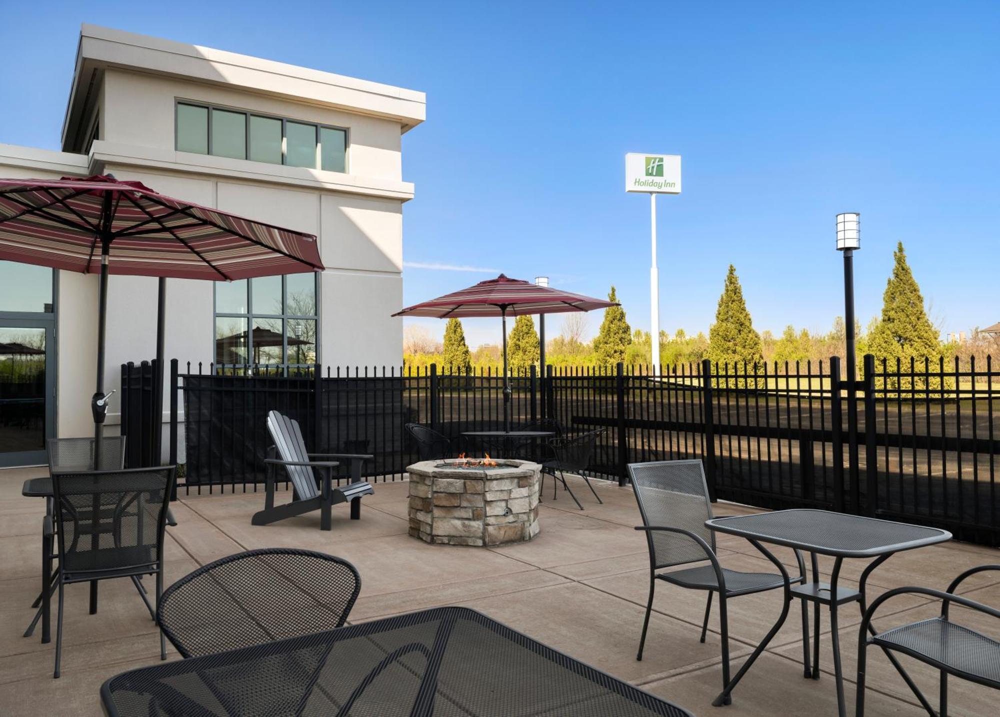 Holiday Inn - Cincinnati - Liberty Way By Ihg West Chester Exterior photo